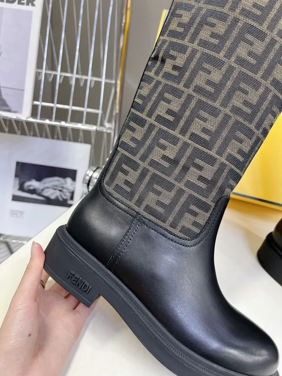 Fendi Shoe 